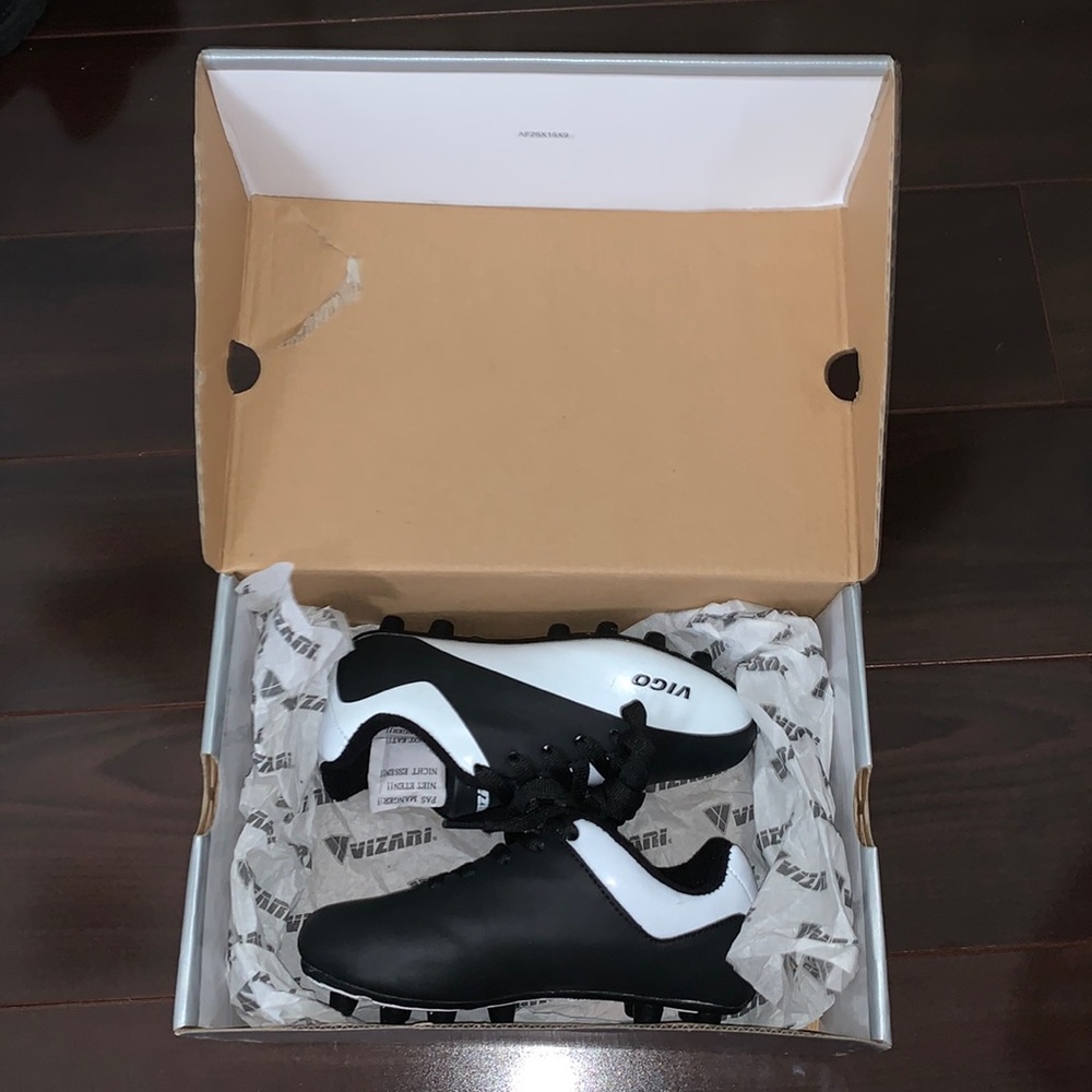 Vizari Vigo FG boys soccer cleats size 9 - Picture 2 of 6